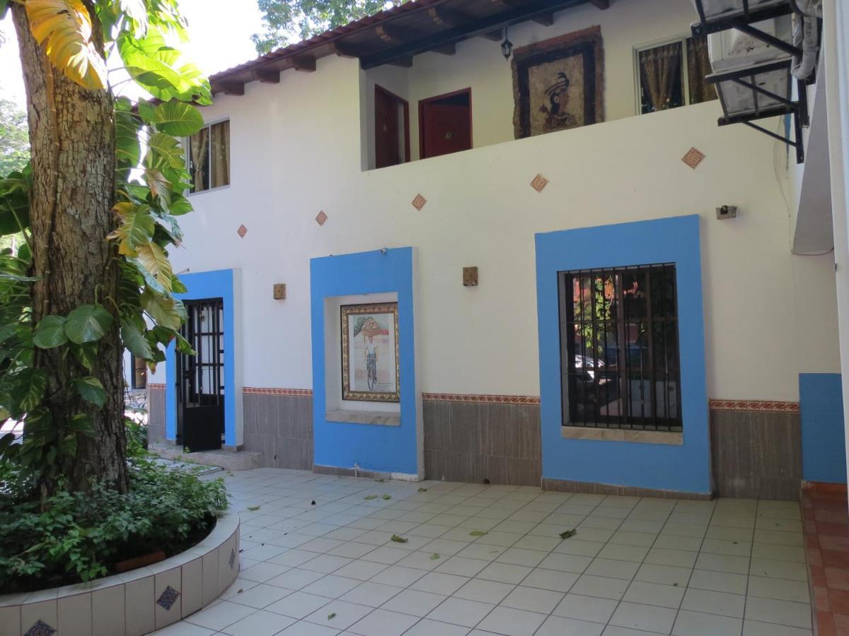 Hotel Posada Comala Kültér fotó