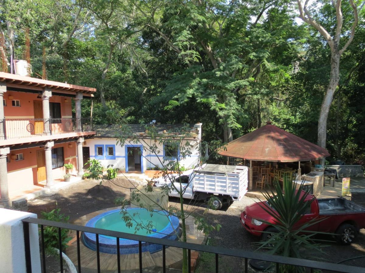 Hotel Posada Comala Kültér fotó
